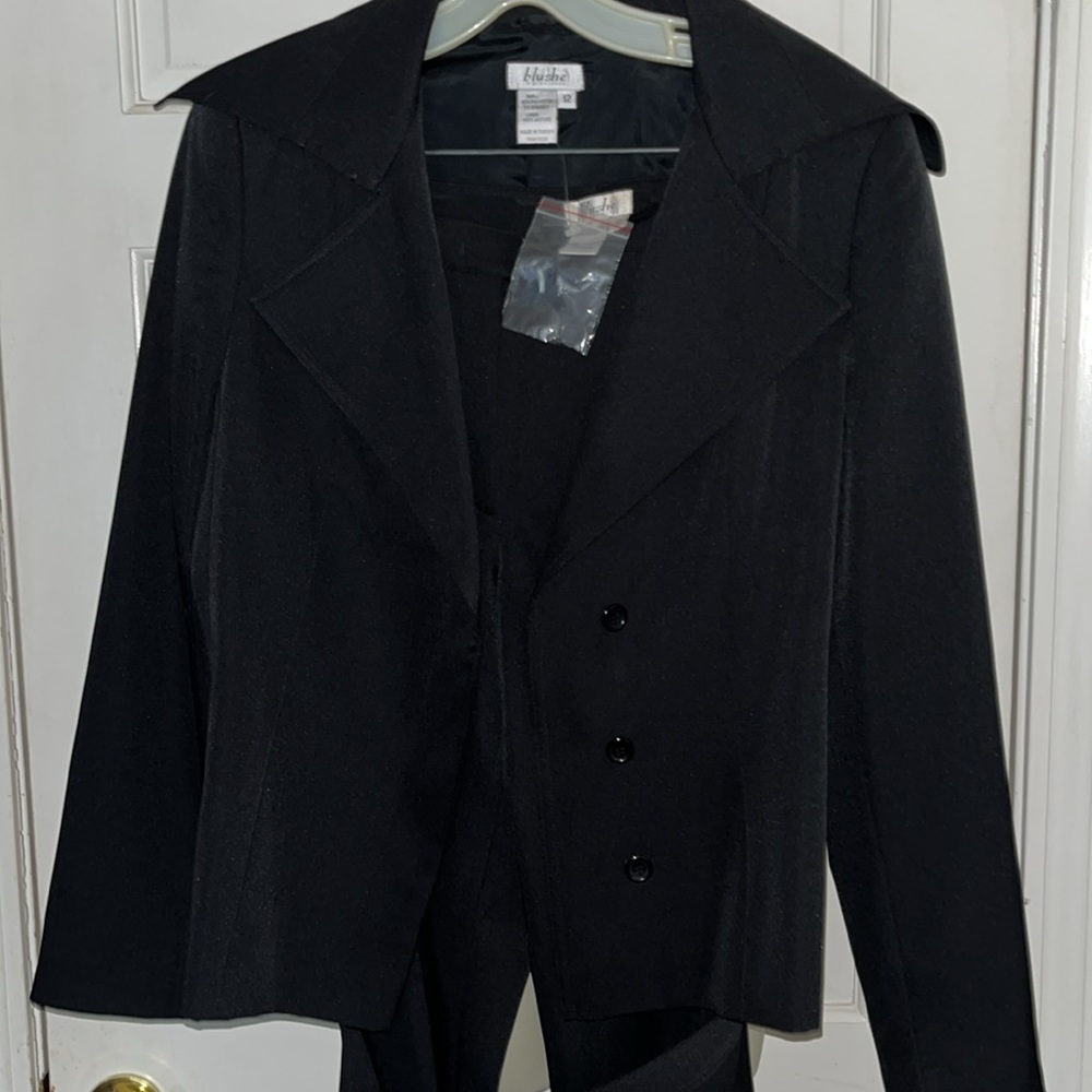 Blushe by Impressions 12 black suit flat front pant with slit belted jacket